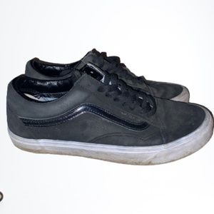 Size 8.5 Black Vans Sneakers Mens